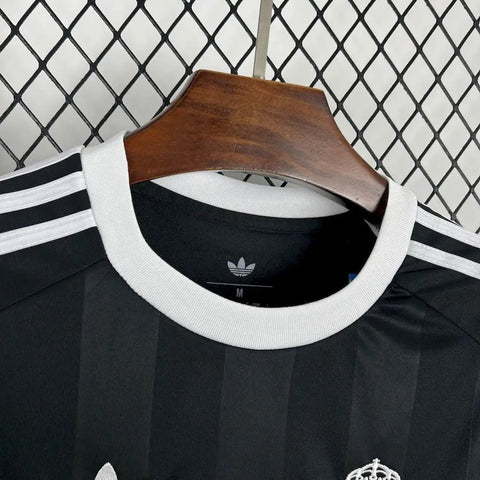 BOOTS SUPPLY Real Madrid Black Special Kit - Jersey