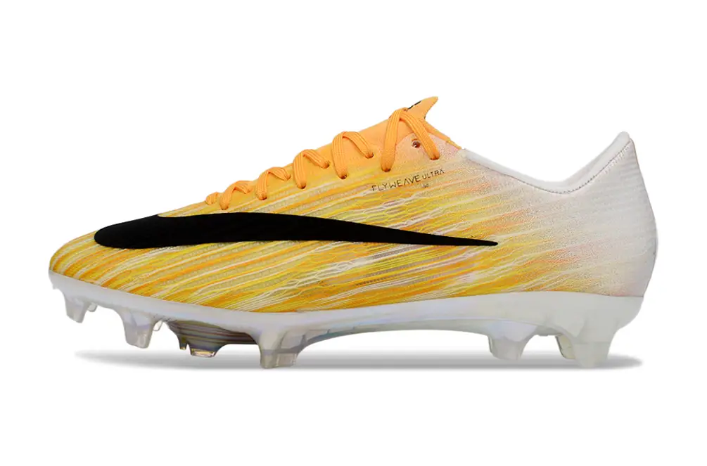 High-end football boots, Nike Air Zoom Mercurial Vapor XVII Elite FG, for elite players