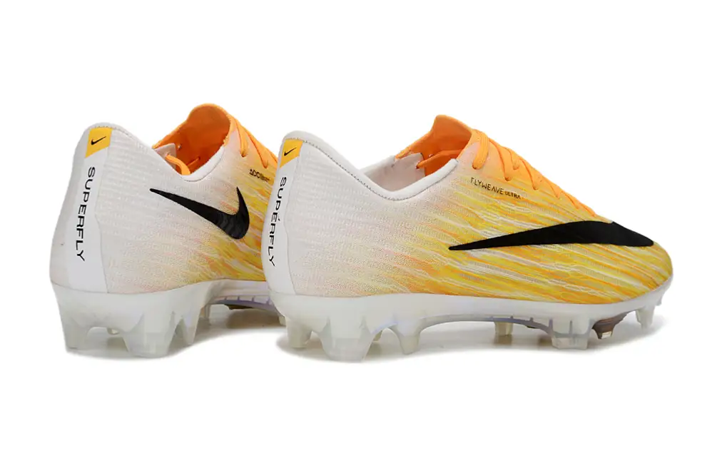 Nike Air Zoom Mercurial Vapor XVII Elite FG, a high-end football boot for professionals